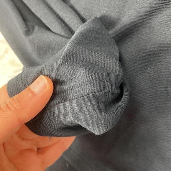 🔥$SALE$🔥 NWT Under Armour Running Long Sleeve - Picture 4 of 7